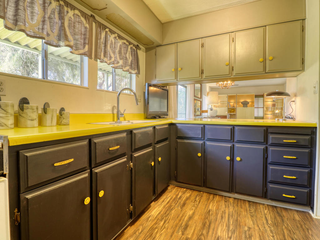 15500 Bubbling Wells Rd. #88