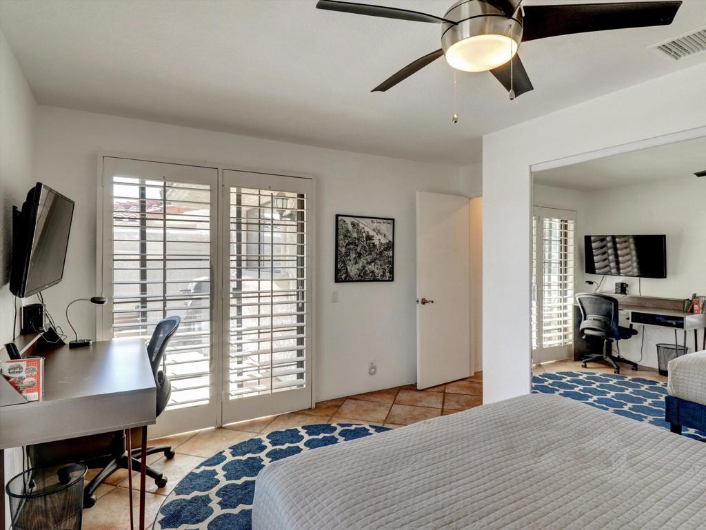 2001 E Camino Parocela G46