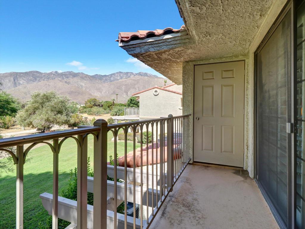 2001 E Camino Parocela G46