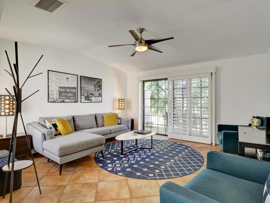 2001 E Camino Parocela G46