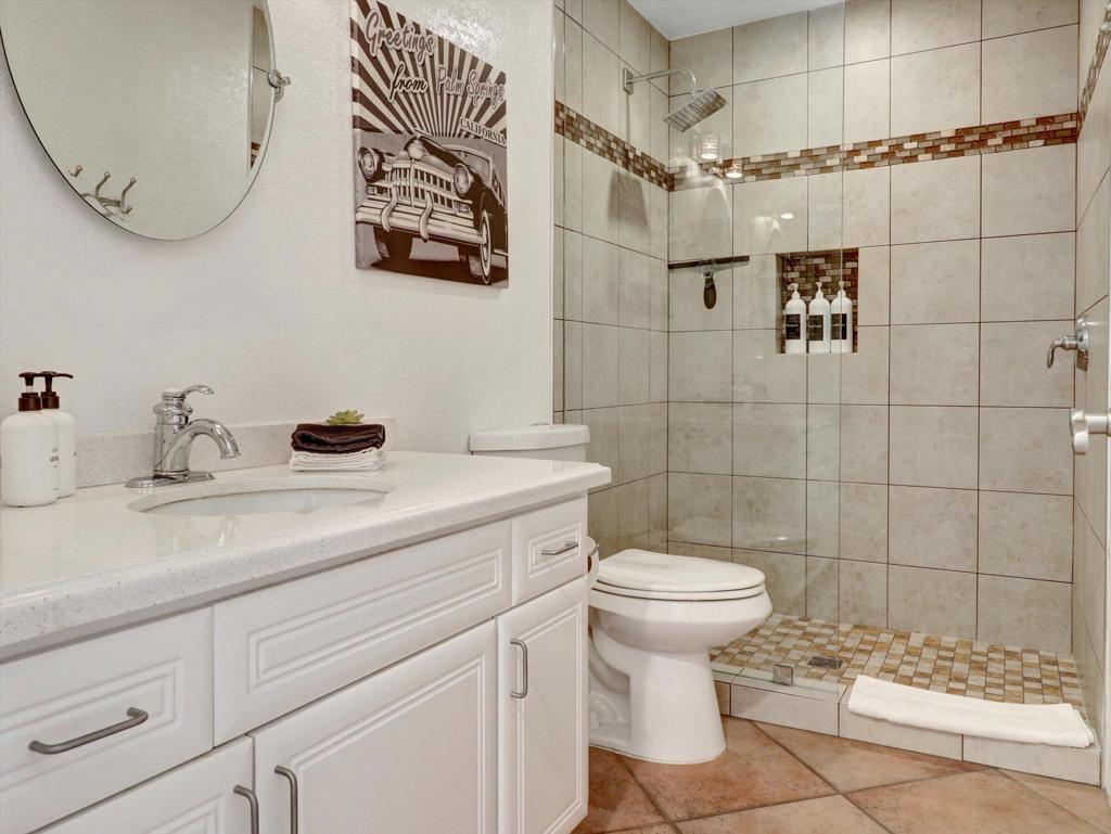 2001 E Camino Parocela G46