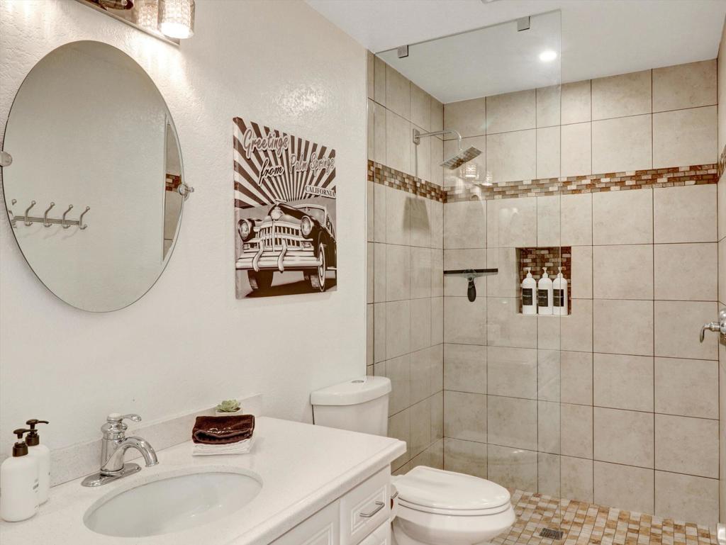 2001 E Camino Parocela G46