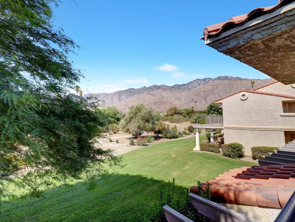 2001 E Camino Parocela G46