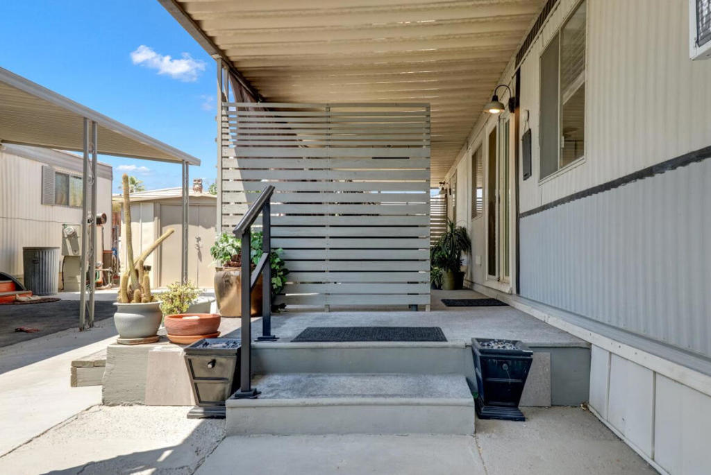 51555 Monroe St. 108