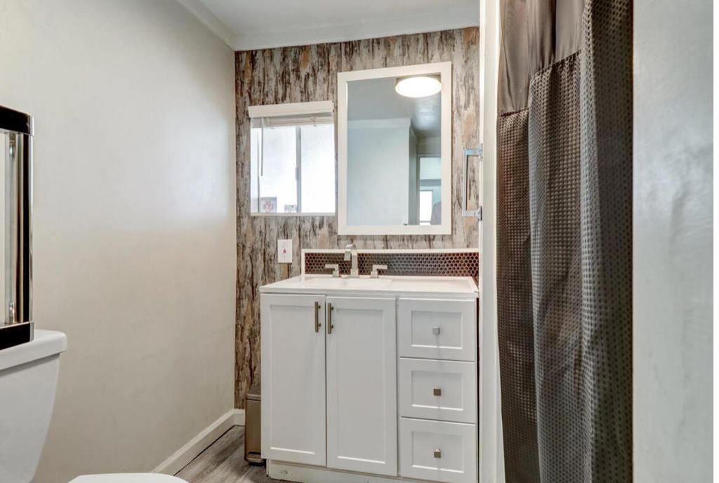 51555 Monroe St. 108