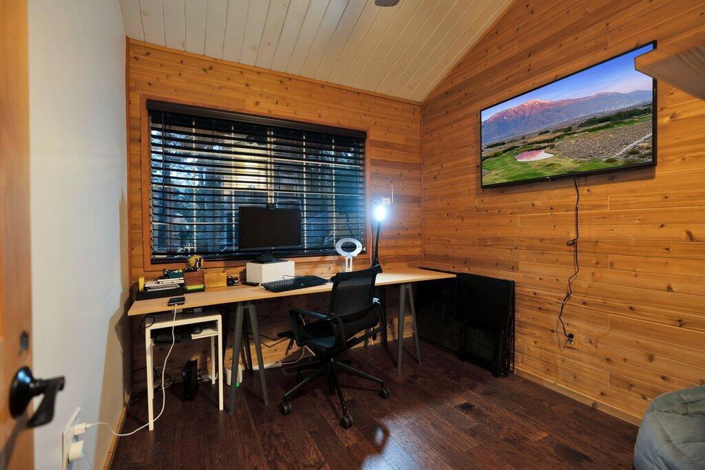 26170 Lake Forest Drive