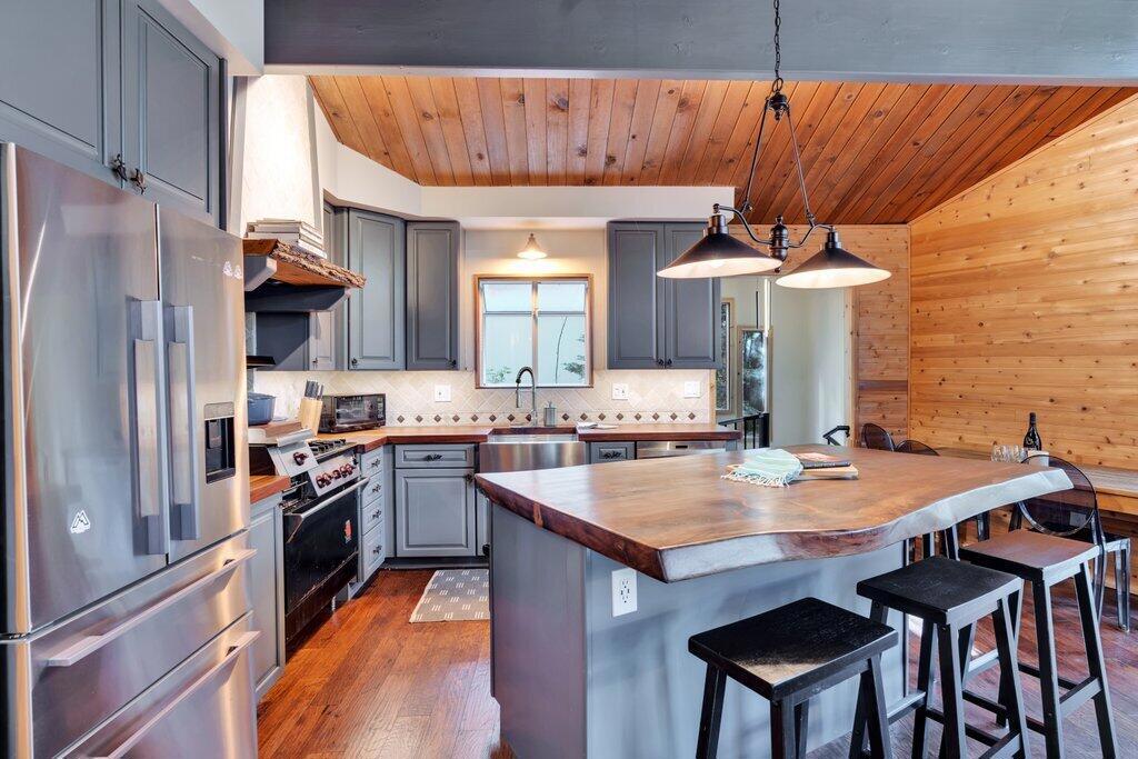 26170 Lake Forest Drive