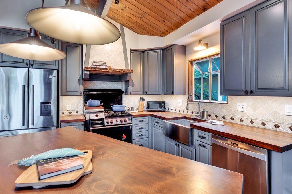 26170 Lake Forest Drive