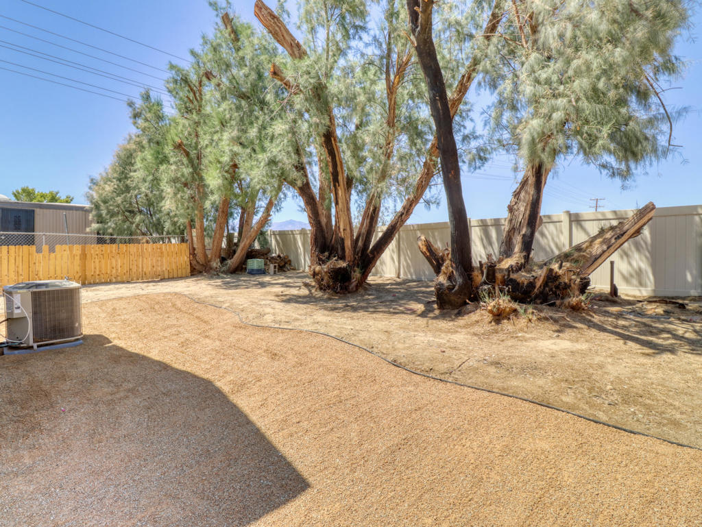 15685 Palm Drive #25