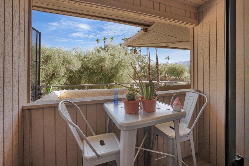 2857 N Los Felices Road 204