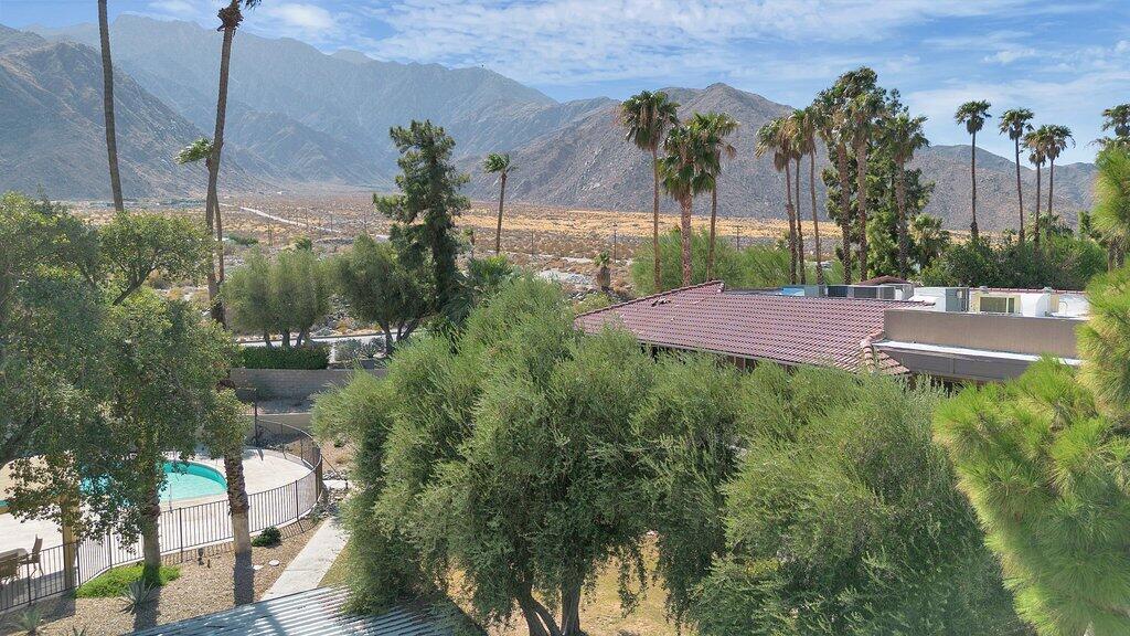 2857 N Los Felices Road 204