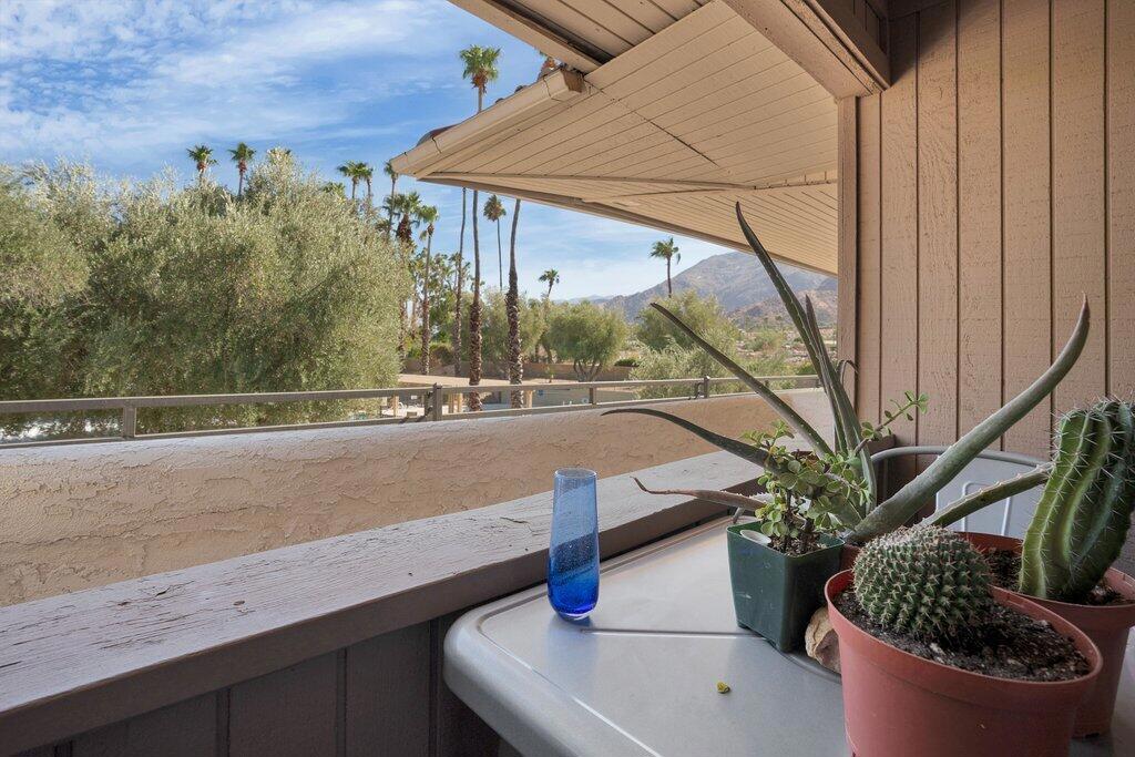 2857 N Los Felices Road 204