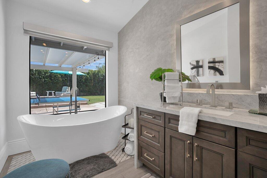 79015 Dune Lake Street