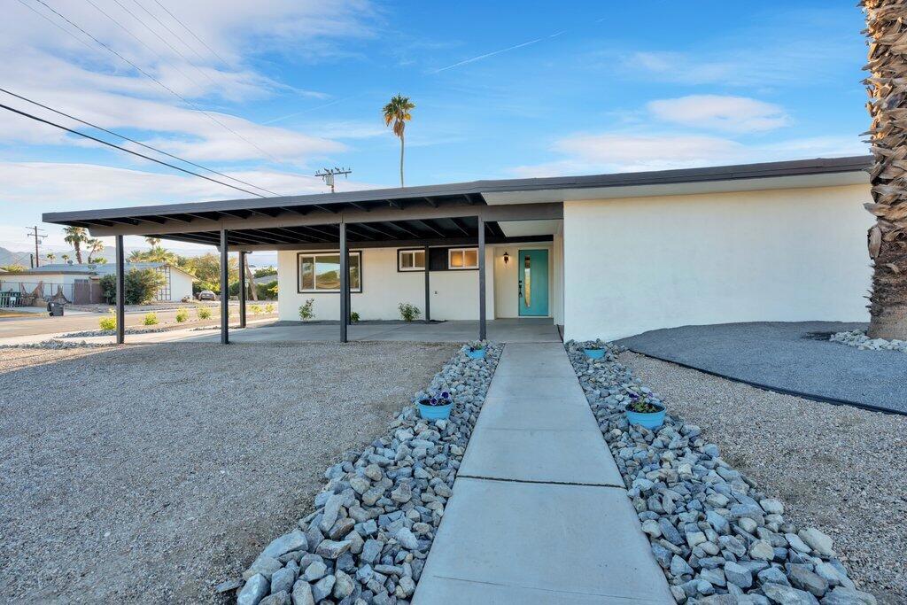 77330 California Drive