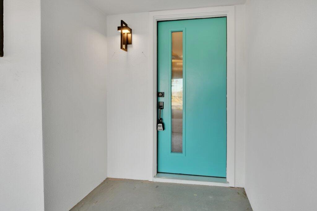 77330 California Drive