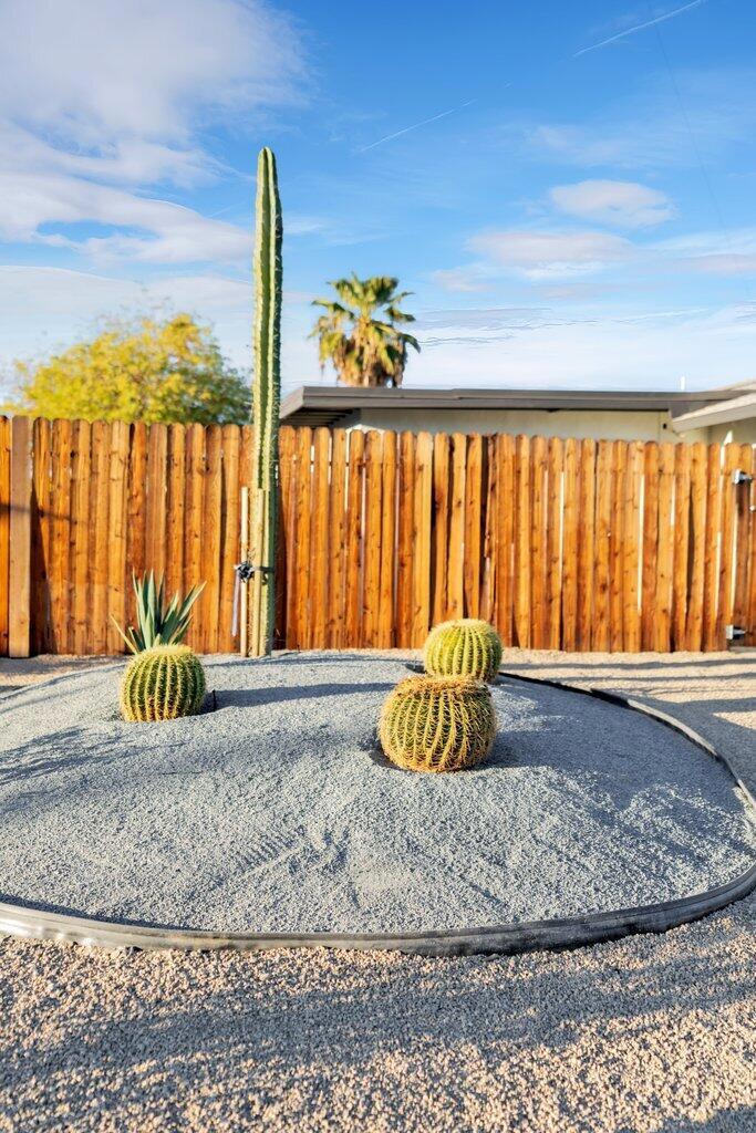 77330 California Drive