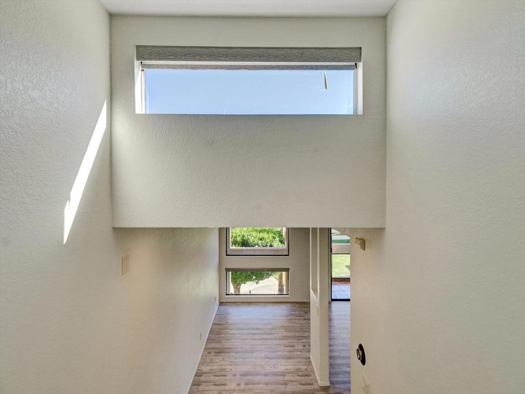 426 Village Square W