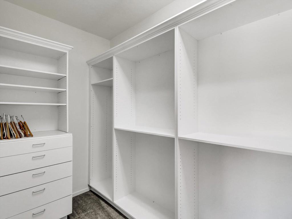 81070 Sentry Ct. Court