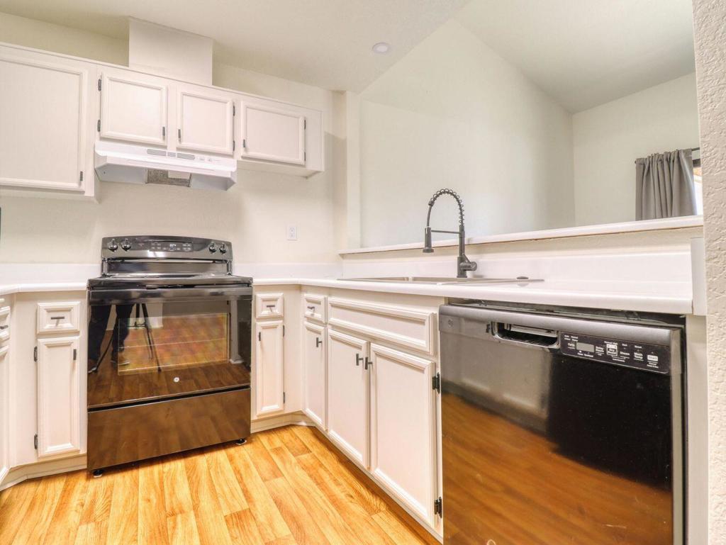 291 E Mel Avenue 342