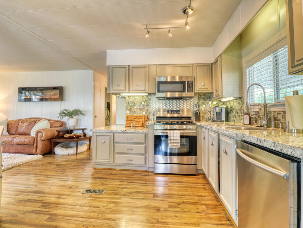 51555 Monroe St. #18