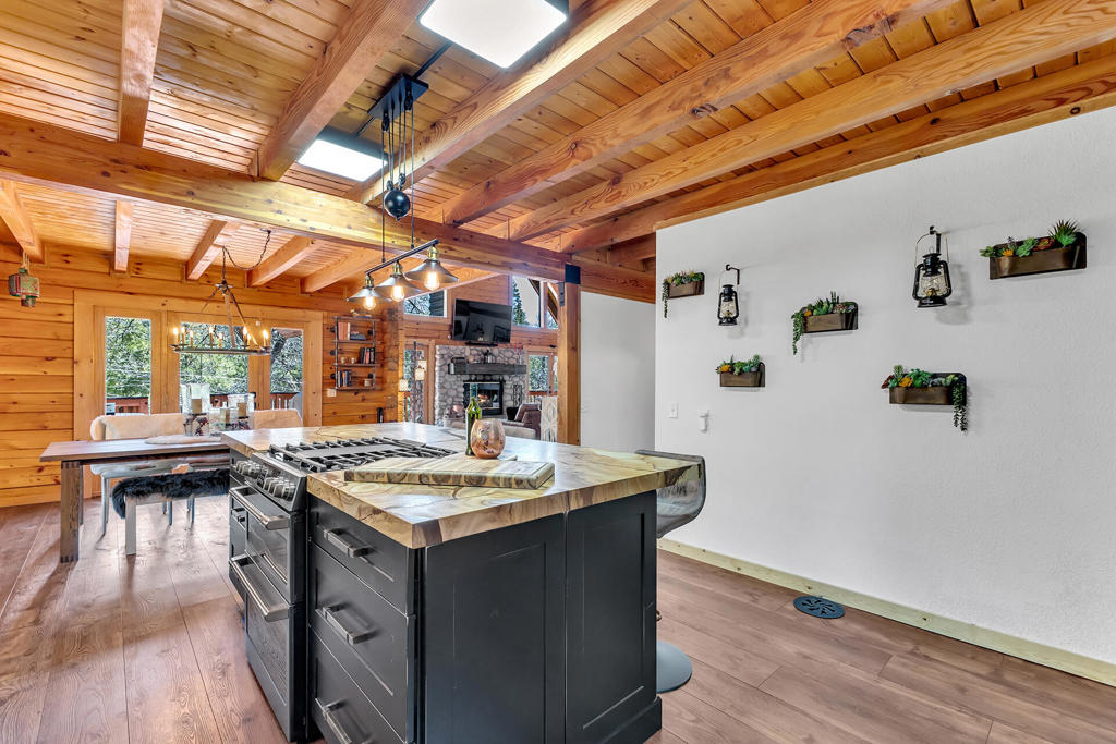 25607 Cedar Glen Drive