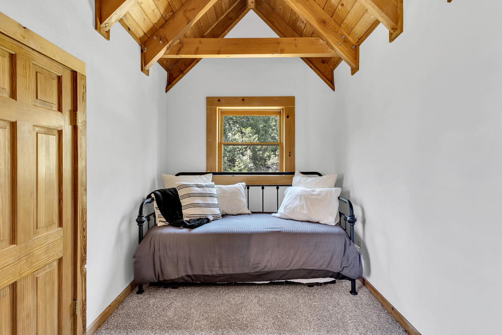 25607 Cedar Glen Drive