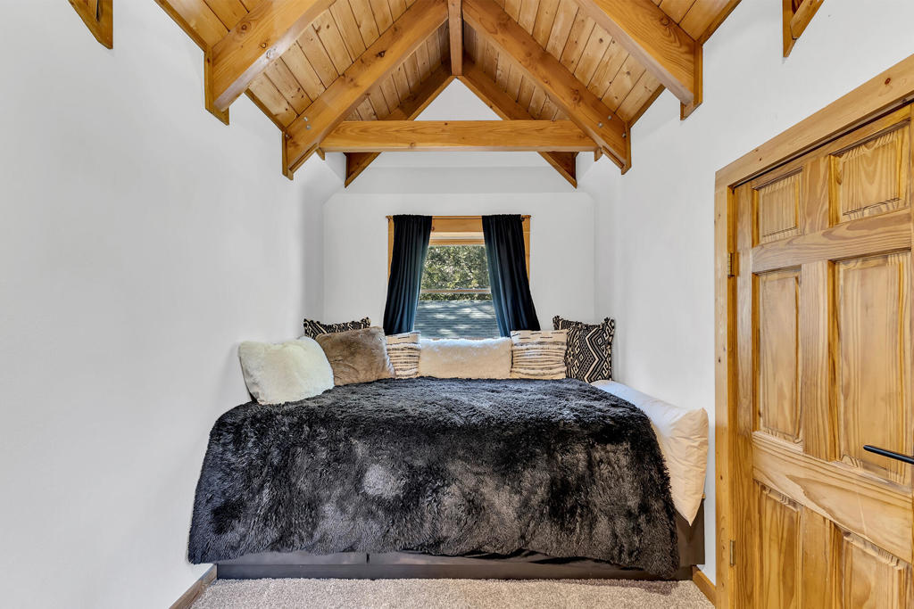 25607 Cedar Glen Drive