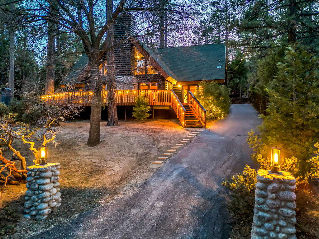 25607 Cedar Glen Drive