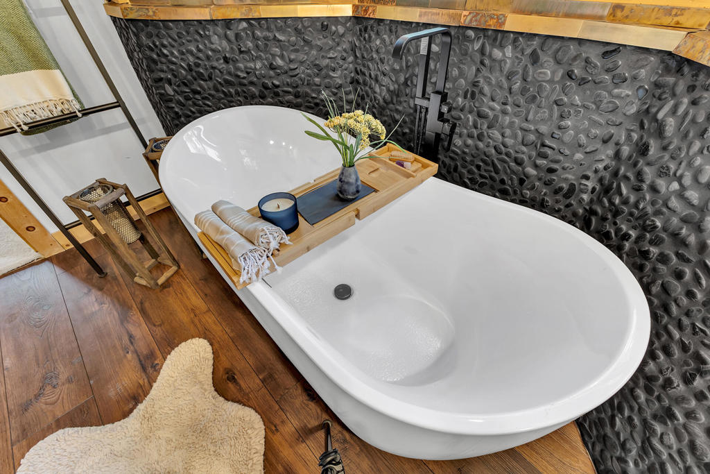 25607 Cedar Glen Drive