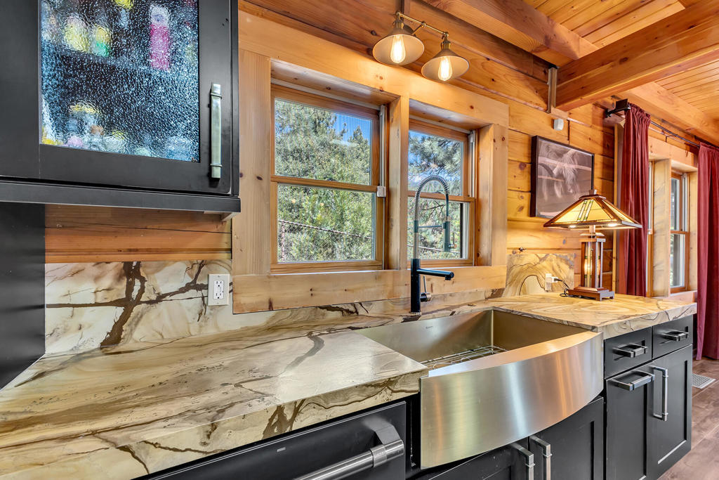 25607 Cedar Glen Drive