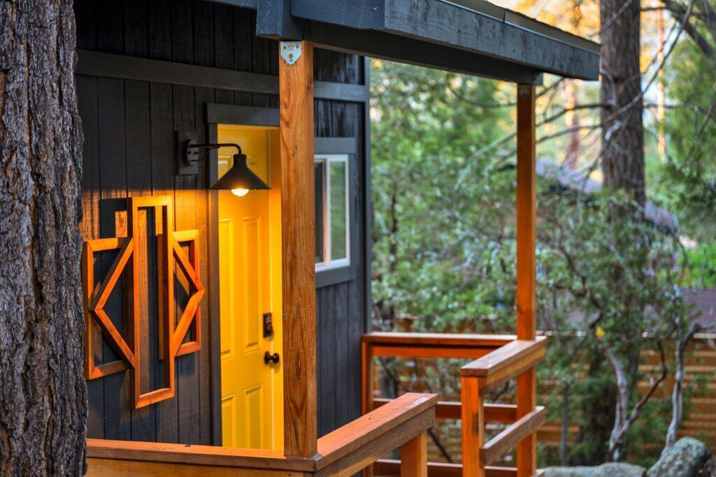 26785 Crestview Drive