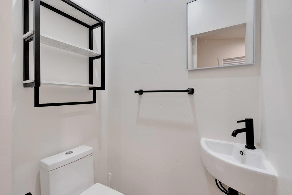 26785 Crestview Drive