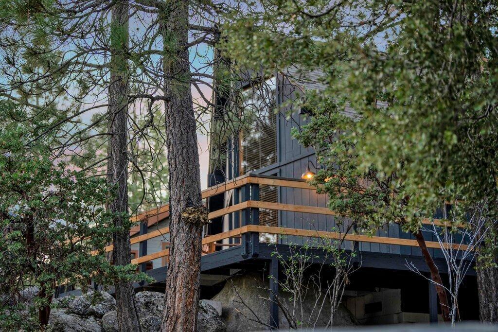 26785 Crestview Drive