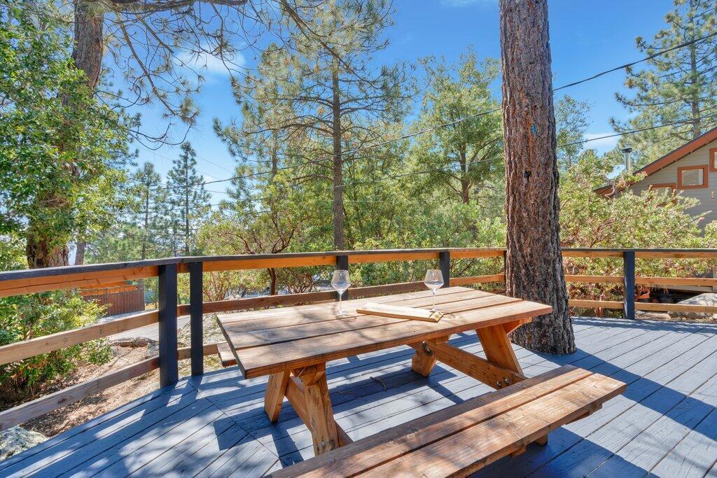 26785 Crestview Drive