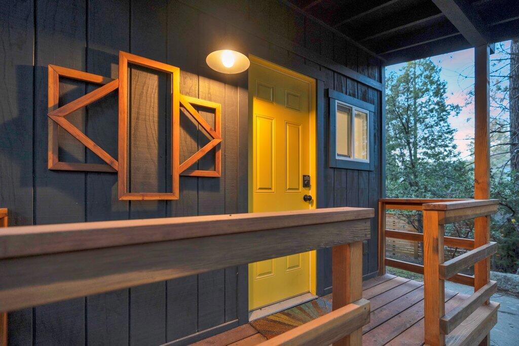 26785 Crestview Drive