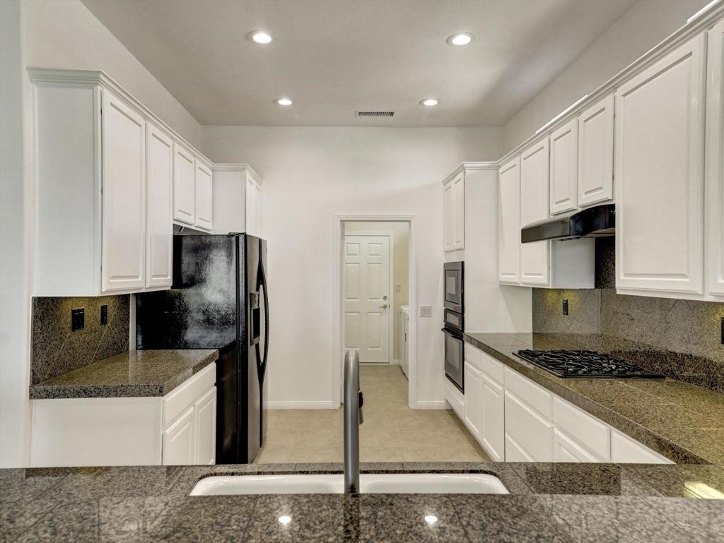 80418 Dumphries Court