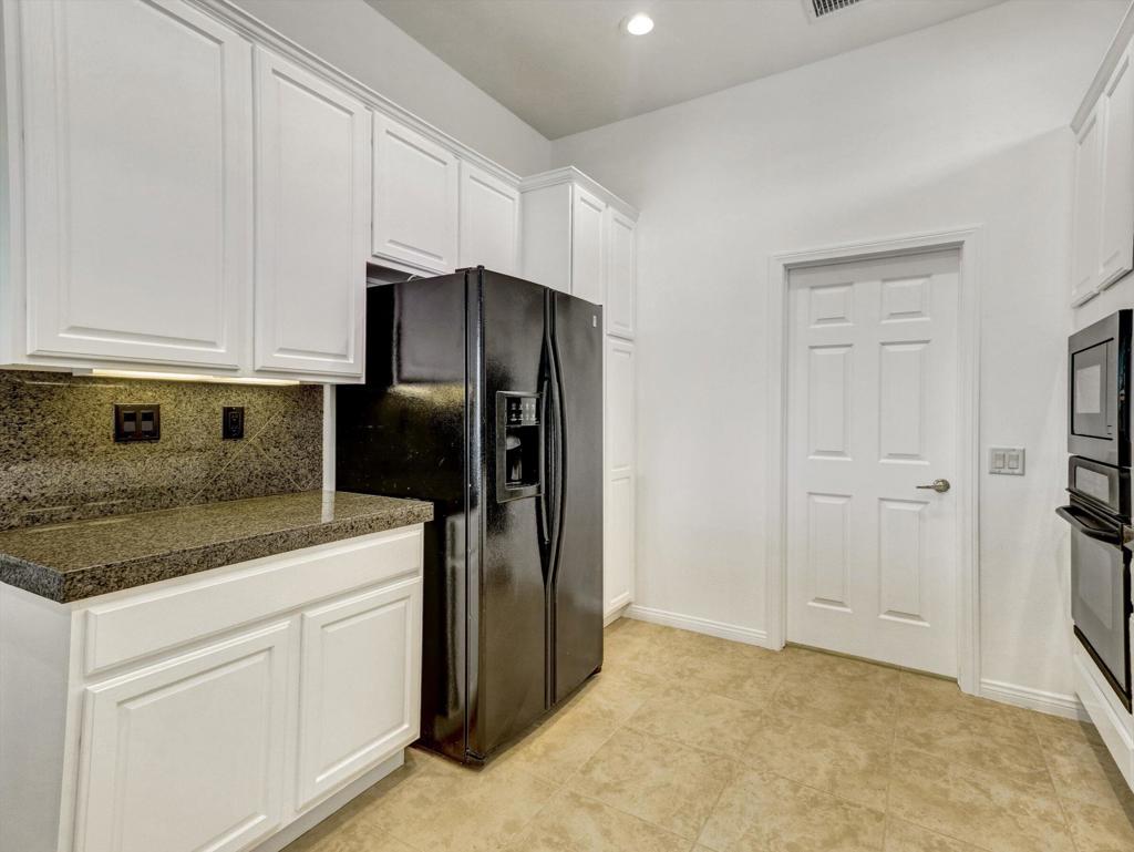 80418 Dumphries Court