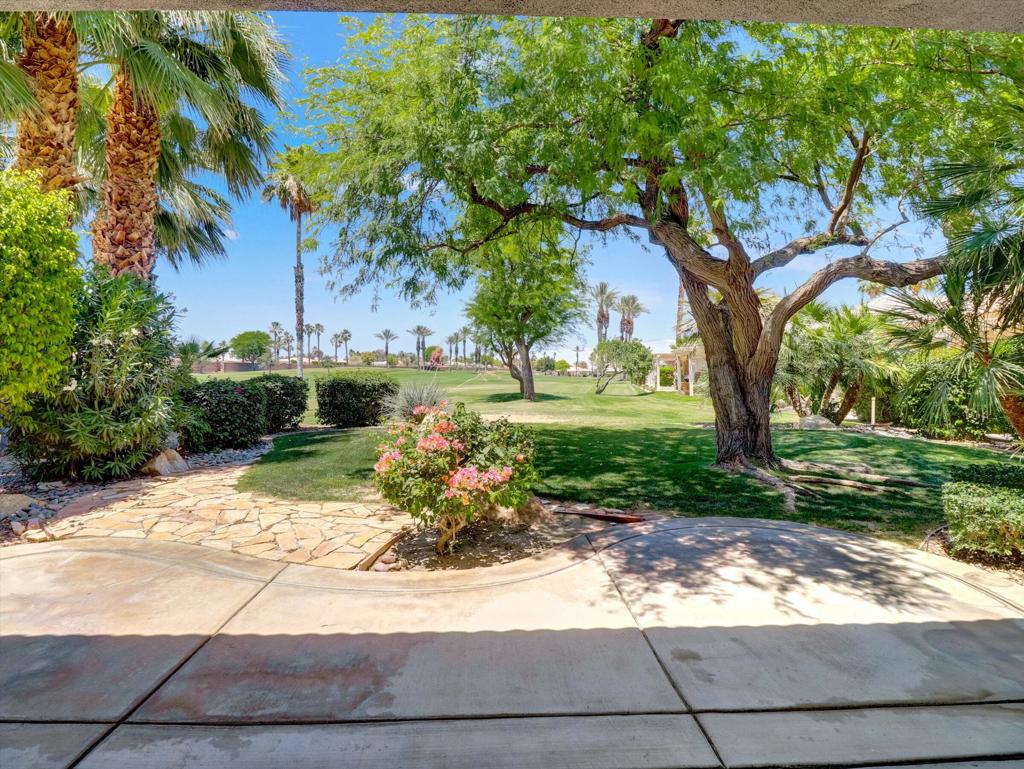 80418 Dumphries Court