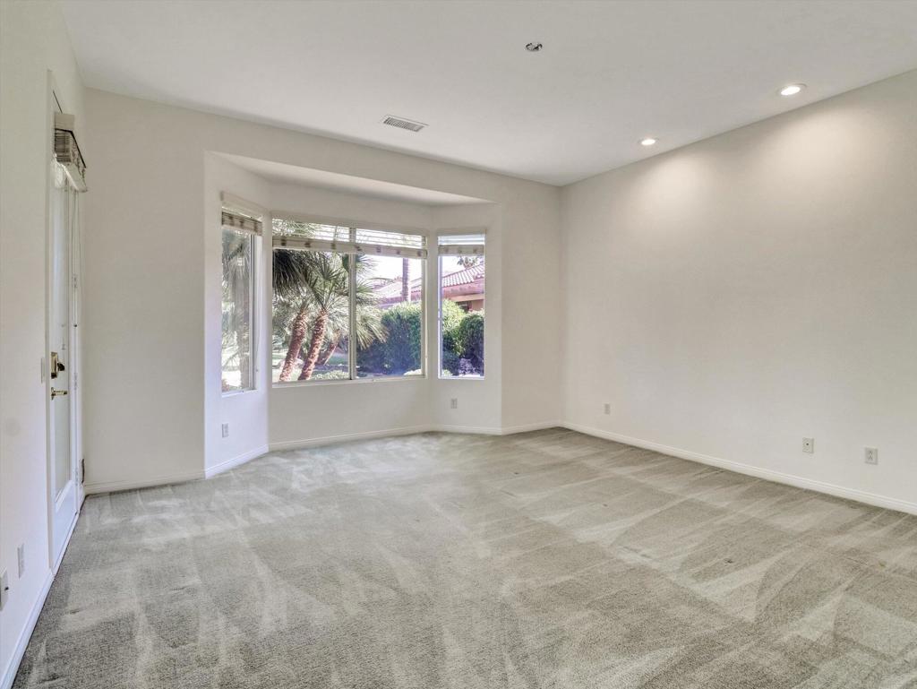 80418 Dumphries Court