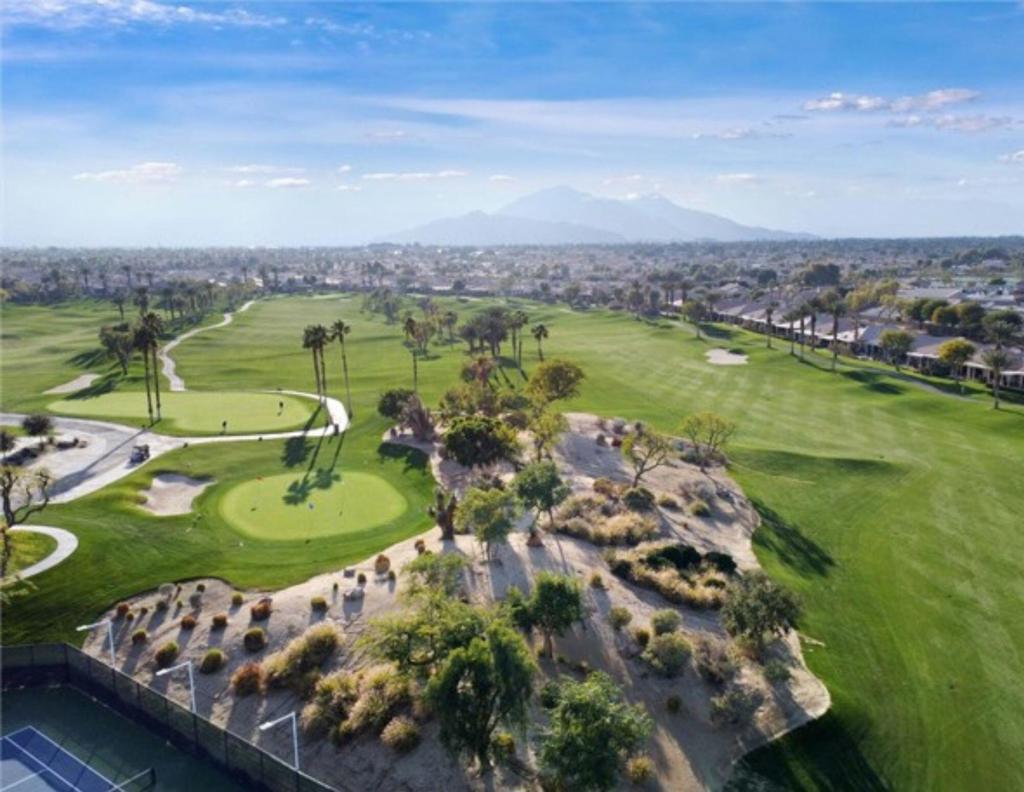 80418 Dumphries Court