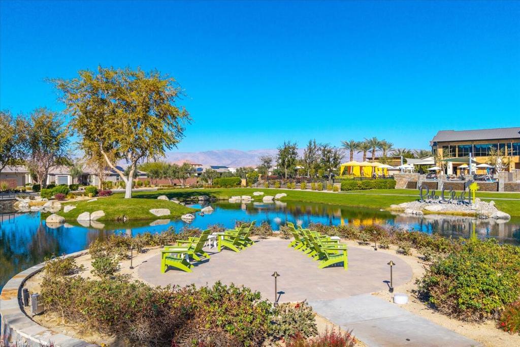 82460 W Mccarroll Drive