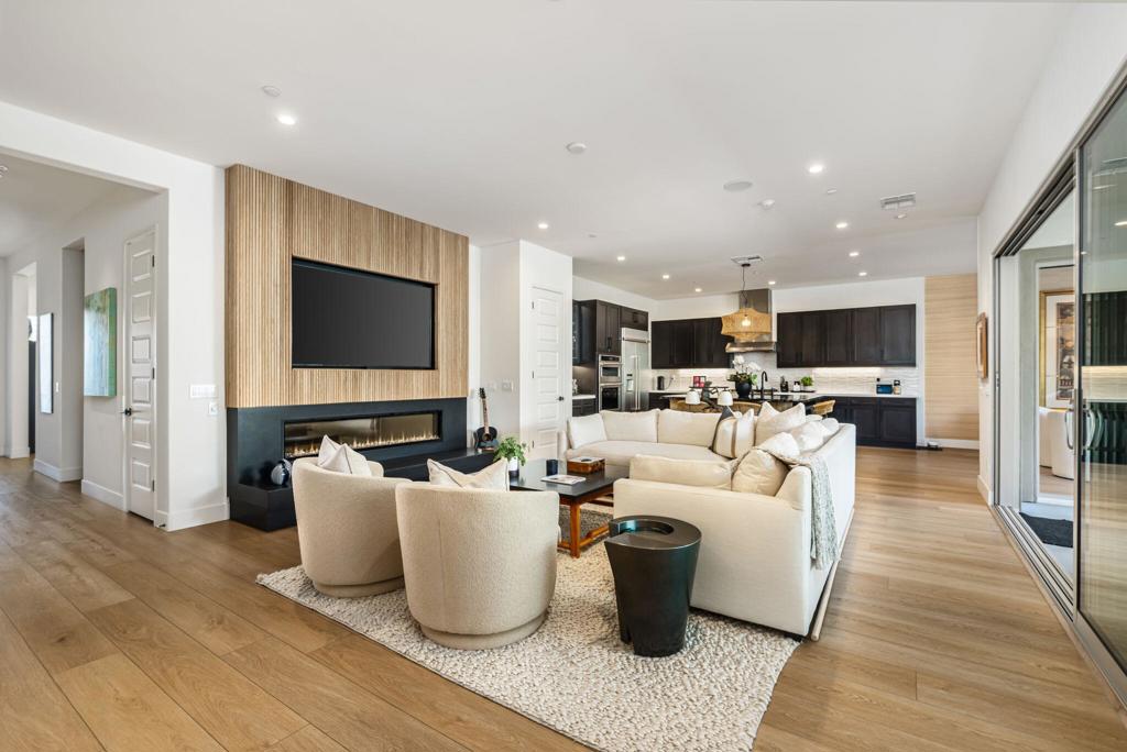 82460 W Mccarroll Drive