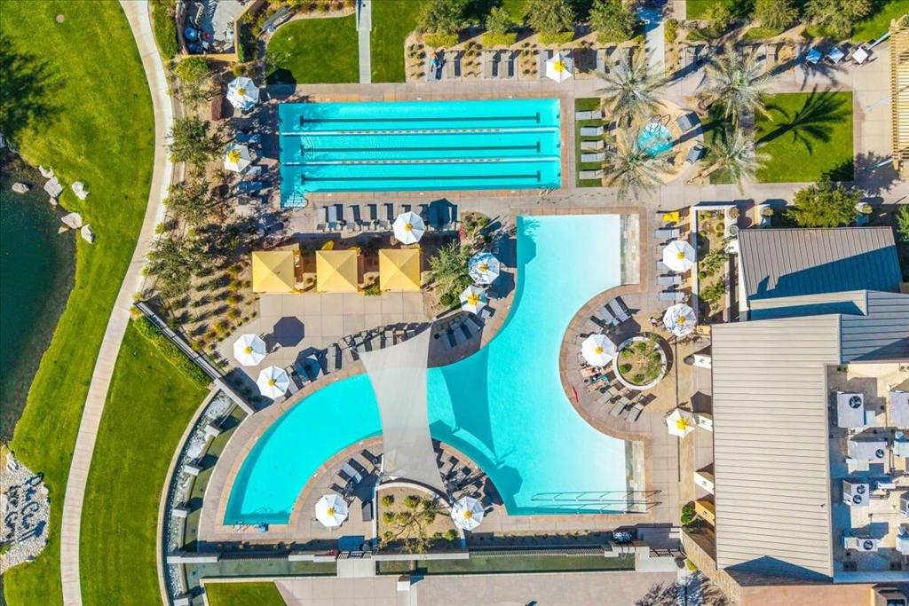 82460 W Mccarroll Drive