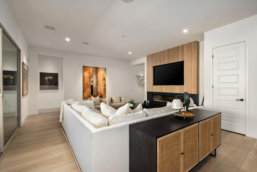 82460 W Mccarroll Drive