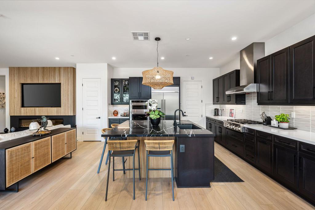 82460 W Mccarroll Drive