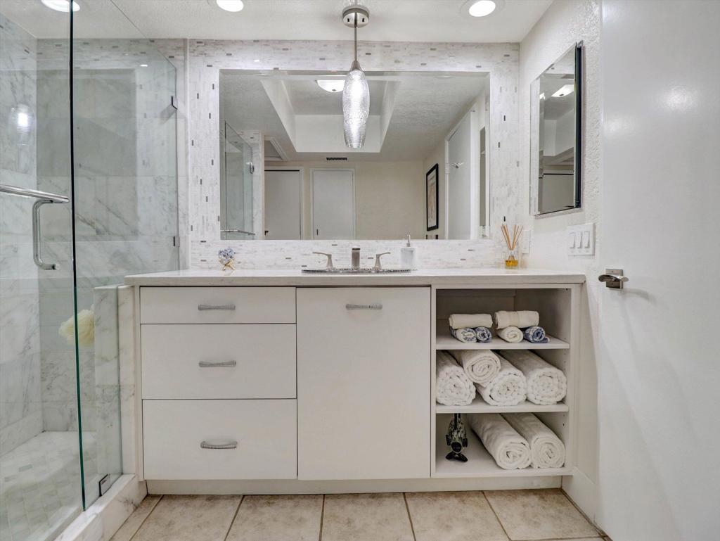 77897 Woodhaven Dr S Drive S