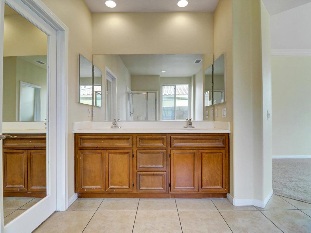 42073 Hideaway Street