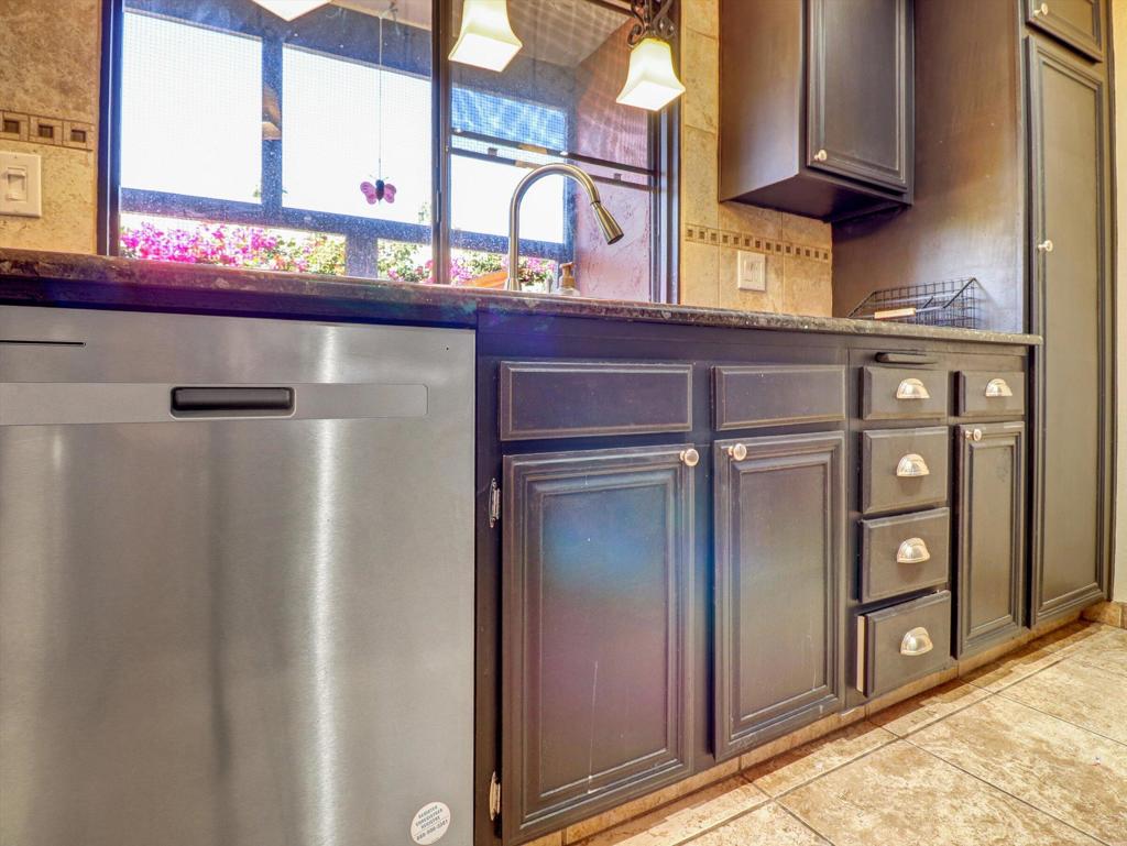 525 S Thornhill Road