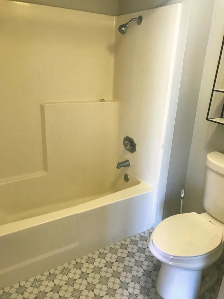 525 S Thornhill Road