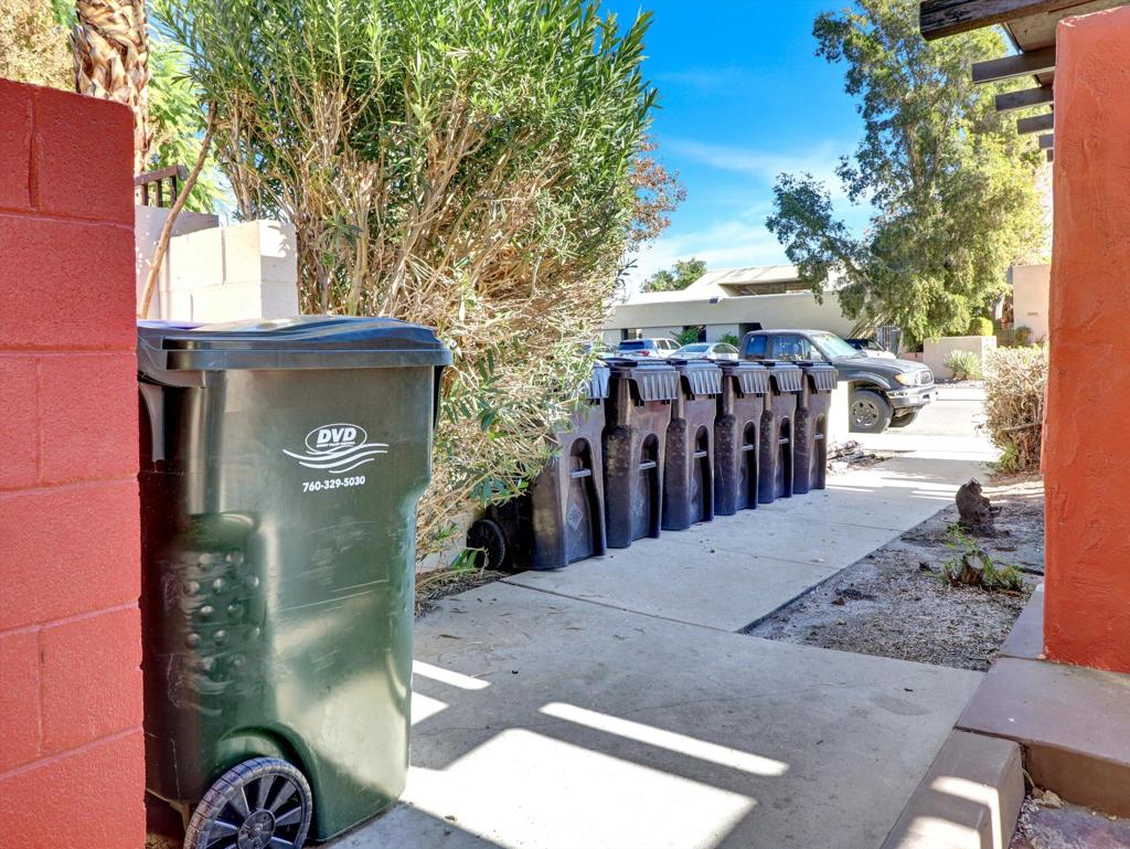 525 S Thornhill Road